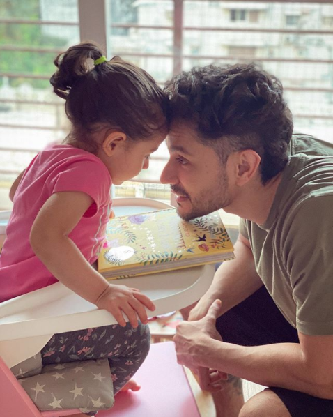 Kunal Kemmu and Inaaya Naumi Kemmu